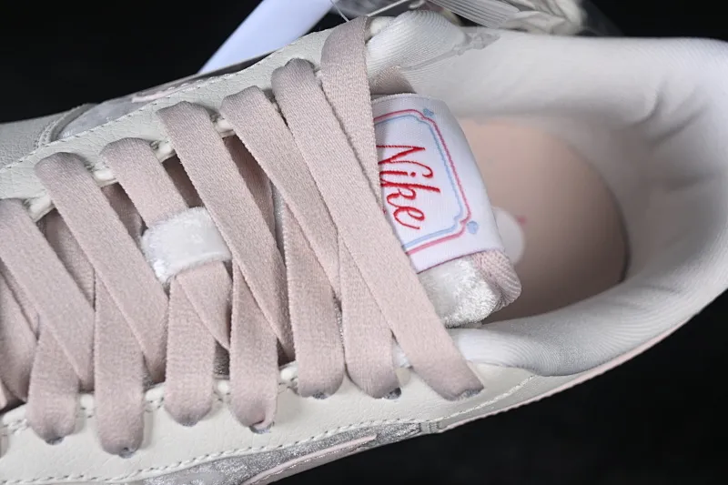 All categories Nk Air Force 1 Air Force series Nk Air Force 1 Low Air Force low-top Nike Air Force 1'07 Low Valentine's Day limited Air Force 1 low-top casual sneakers IQ4937-161